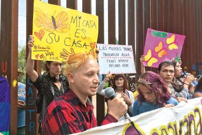 Centroamericanos de comunidad gay piden asilo a EU