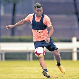 Roger Martínez admite bajo nivel en América