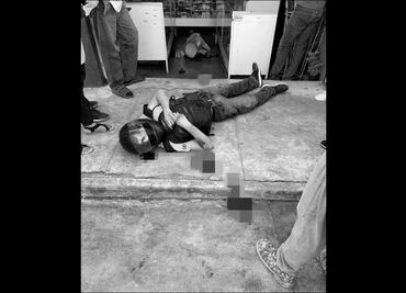 Video. Ladrones intentan robar local en Puebla; comerciante los mata a balazos