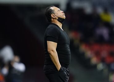 Reynoso, a la espera de una urgente reacción de Cruz Azul