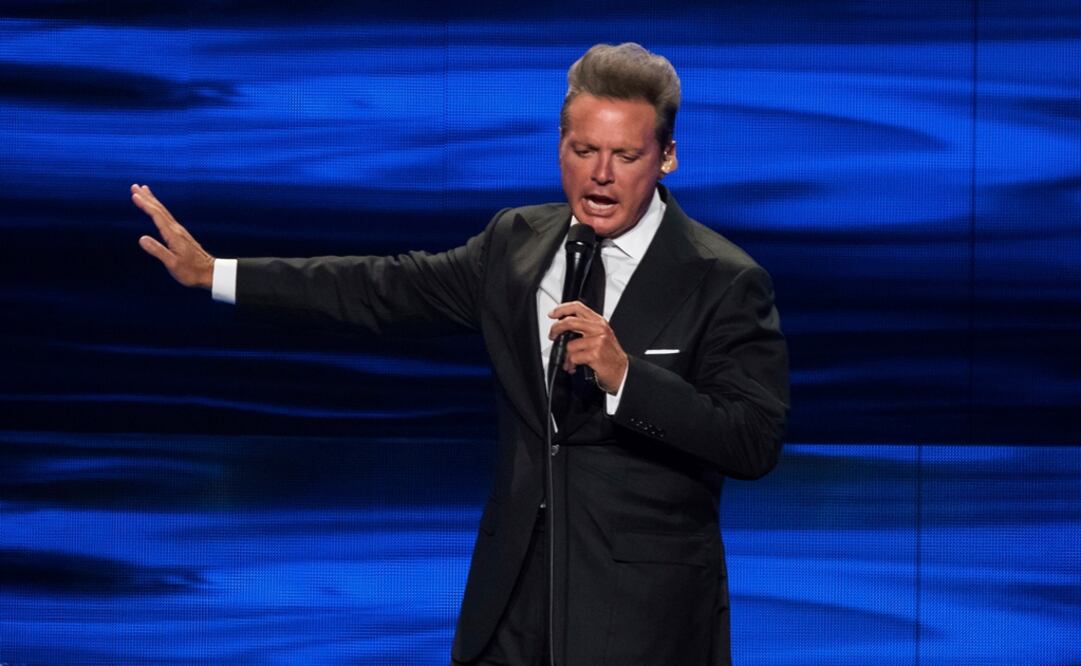 Luis Miguel es el cantante que puede presumir alternó escenario con Frank Sinatra y recibir un premio como mejor cantante en Mónaco. Foto: Charles Sykes/Invision/AP