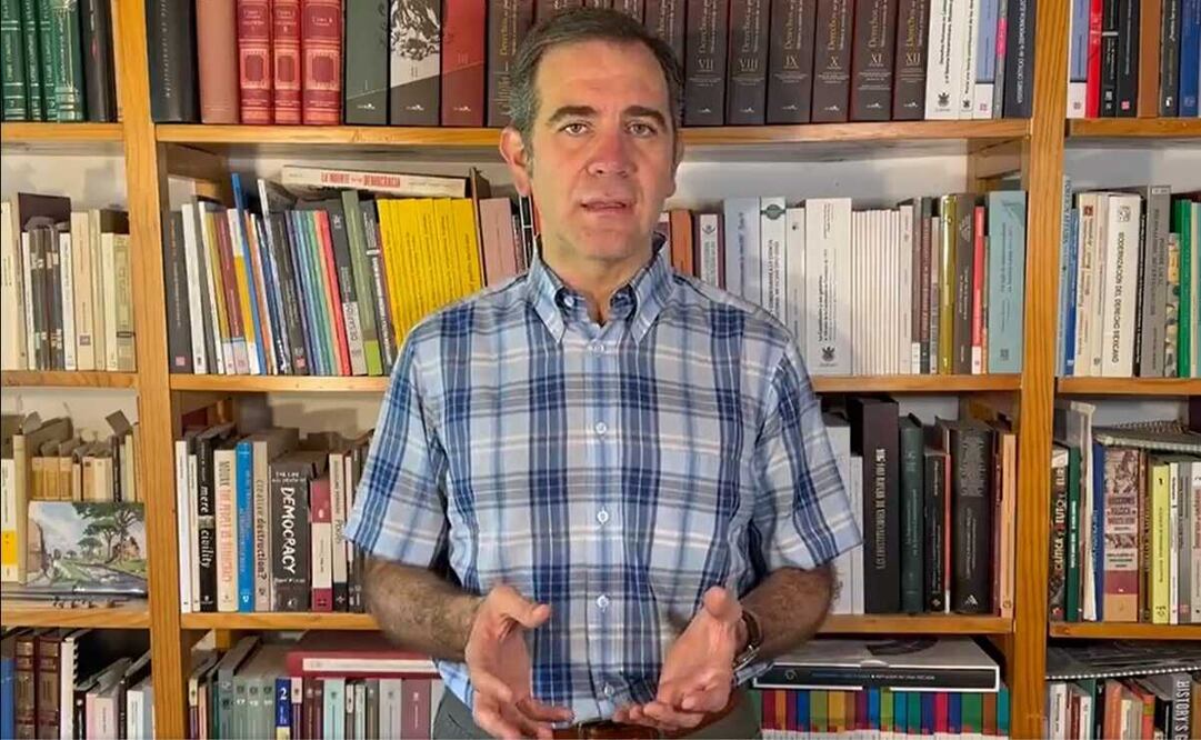 Lorenzo Córdova agradeció a los ciudadanos que, dijo, han permitido que en México tengamos democracia e instituciones que la protejan. Foto: captura de video