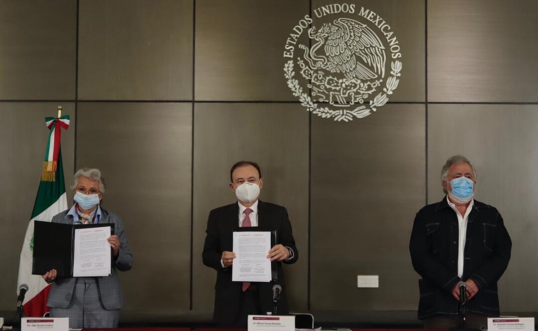 El secretario de Seguridad participó en la firma de un convenio de colaboración con el Registro Nacional de Población. Foto: Berenice Fregoso / EL UNIVERSAL