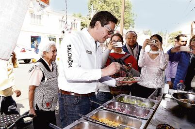 Chertorivski se compromete a garantizar abasto de agua