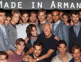 Historia de Armani, la influyente firma en la industria de la moda; en esto calculan el valor actual de la empresa