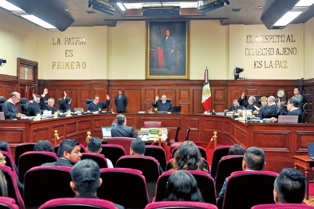 Los ministros de la SCJN resolvieron un amparo promovido por los padres de una menor de edad que fue violada y quedó embarazada de su agresor (ARCHIVO EL UNIVERSAL)