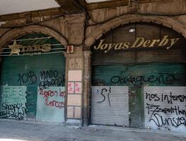 Negocios saqueados durante marcha del 2 de octubre continúan cerrados