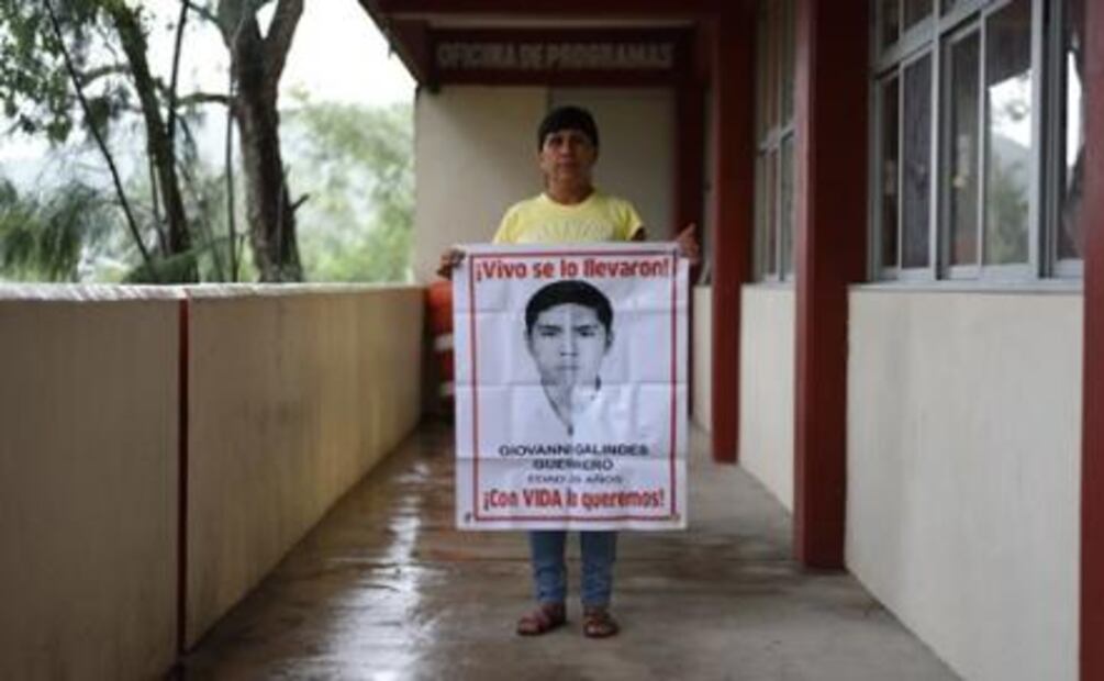 A Blanca y Carmen las une la ausencia de sus hijos normalistas