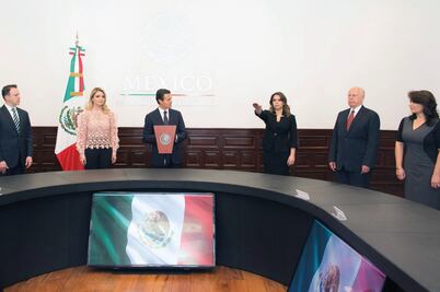 Va Laura Barrera a titularidad del DIF