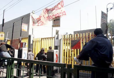 Alumnos de Prepa 2 piden en Rectoría cumplimiento de pliego petitorio