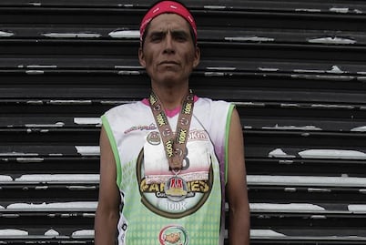 El rarámuri que corrió 105 kilometros