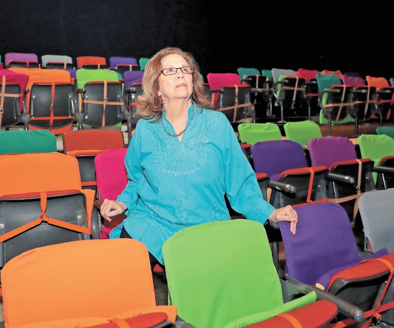 Lourdes Pérez Gay, directora del centro cultural La Titería, dice que el cierre del espacio a partir de hoy afectará las finanzas de la compañía y a alrededor de 14 trabajadores. Foto: JUAN BOITES. EL UNIVERSAL