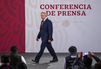 “Puentes” continuarán por lo menos un año: AMLO