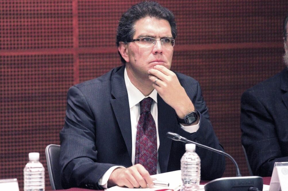 Además del permiso para consumo de marihuana, la Suprema Corte de la Nación autorizó al senador con licencia Armando Ríos Piter la adquisición, siembra y cosecha de la semilla. (ARCHIVO EL UNIVERSAL)