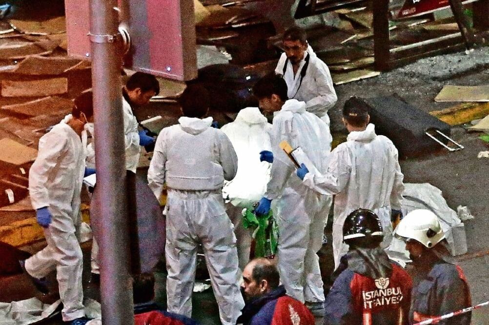 Atentado suicida en aeropuerto de Estambul, conmociona (EFE)