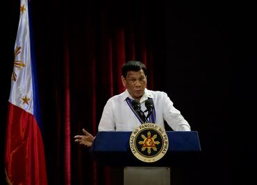 Presidente de Filipinas confesó que intentó abusar de una empleada