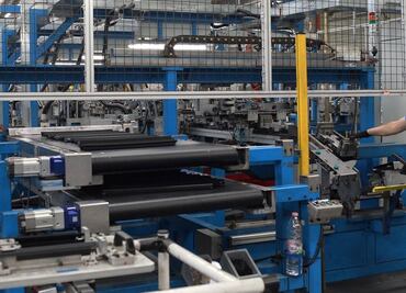 Producción de autopartes retrocede 5.4% hasta agosto