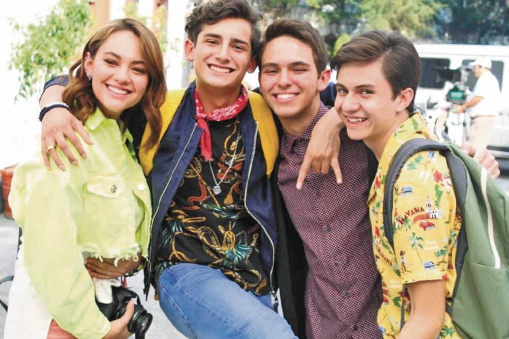 La serie será protagonizada por Emilio Osorio y Joaquín Bondoni (al centro). Foto: TELEVISA