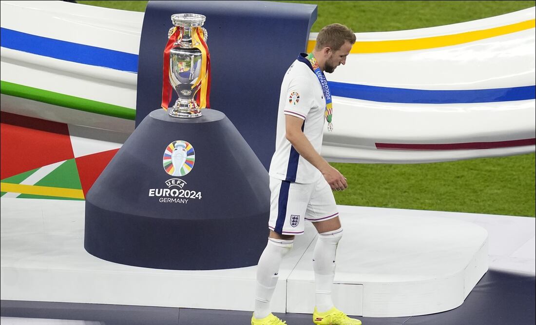 Harry Kane suma otra final en la que no logra levantar el título - Foto: AP
