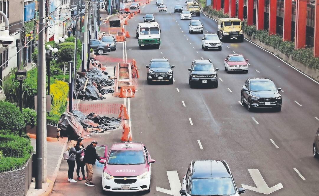 La ciclovía La Gran Tenochtitlán, que se construye sobre calzada de Tlalpan, medirá 34 kilómetros. Foto: de GRACIELA LÓPEZ. archivo CUARTOSCURO