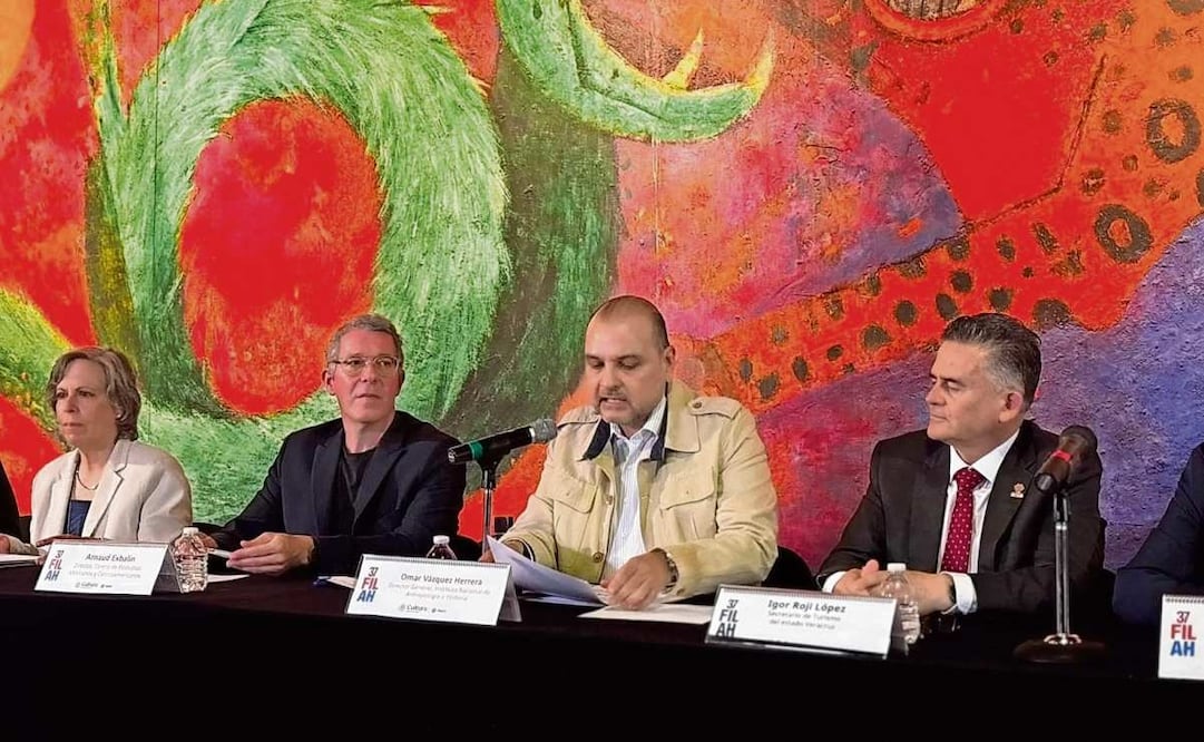 Alistan Feria del Libro de Antropología e Historia