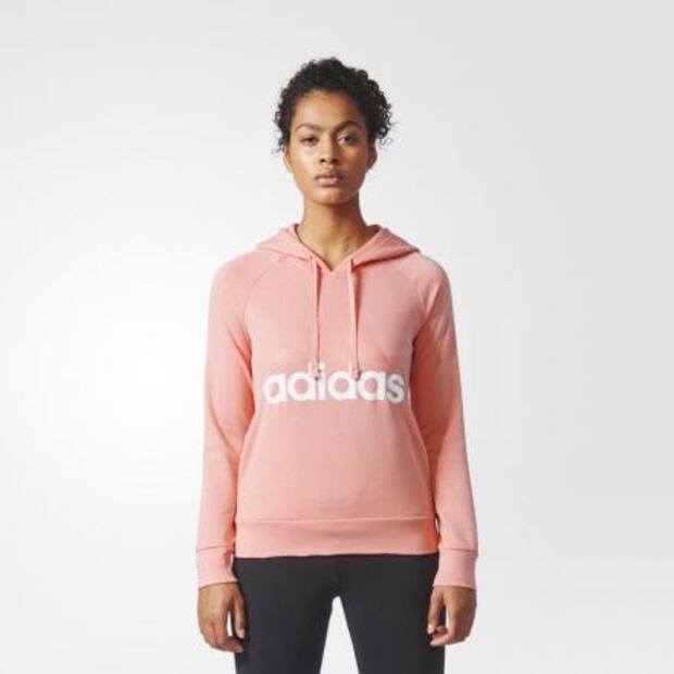 10 prendas deportivas que no pueden hacer falta en tu rutina de ejercicio