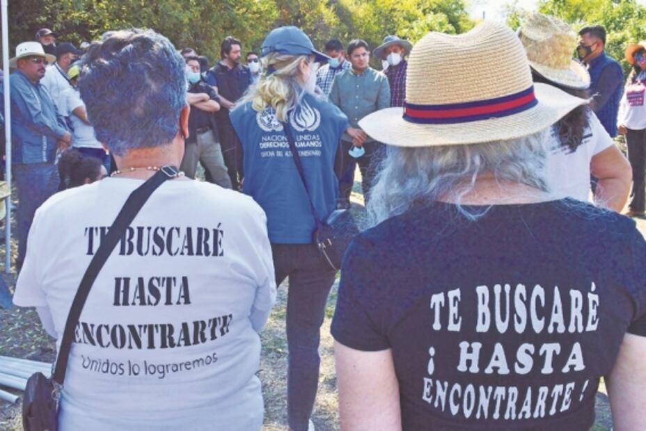 Recorre comité de ONU fosas clandestinas en México