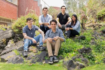 Usan bacterias para dar color a la ropa