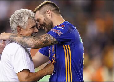 El emotivo mensaje de despedida de Gignac al "Tuca" Ferretti