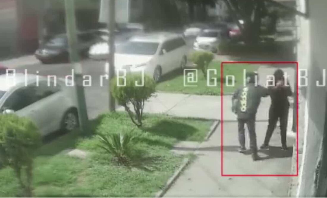 Video: Con tacleada, detiene a ladrón tras robar celular en la Narvarte . Foto: Tomada de video