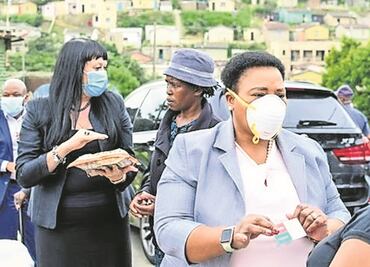 Sudáfrica alista fin al estado nacional de desastre, "aunque la pandemia no ha acabado"