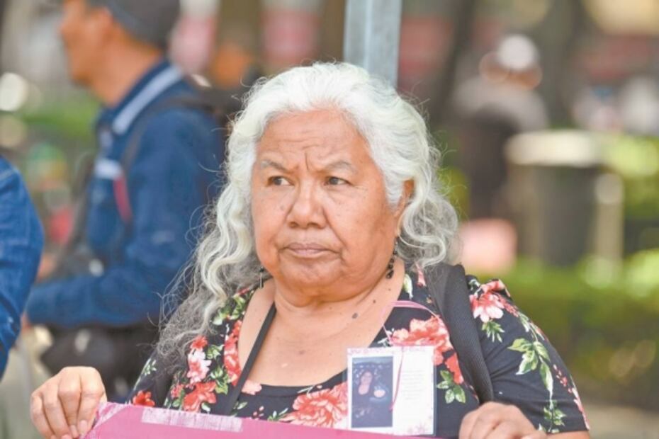 En silencio, marchan en la CDMX por desaparecidas