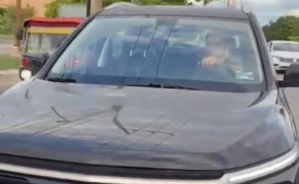 VIDEO Conductor intenta atropellar a una pareja tras reclamos por un accidente vial en Mérida, Yucatán 