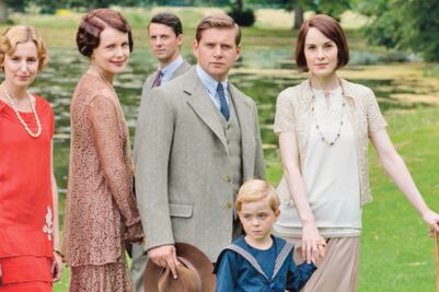 Inicia transformación de la serie "Downton Abbey" en película