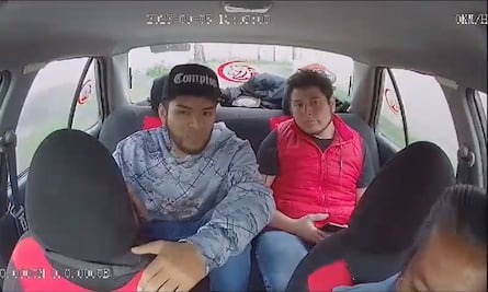 Caen ladrones que asaltaron a chofer de auto de alquiler en Cuautitlán: VIDEO