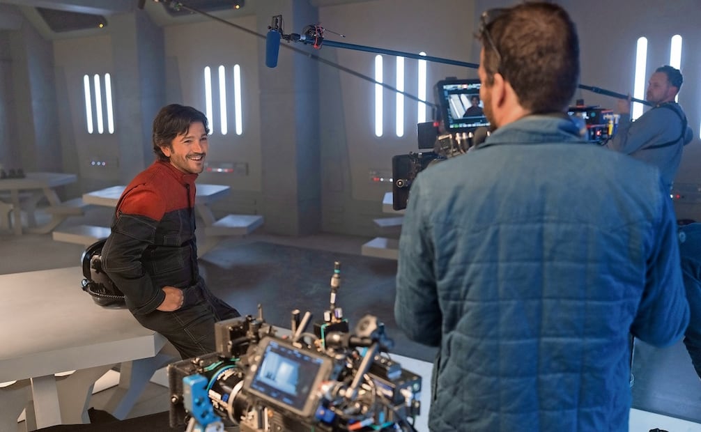 Diego Luna y Damián García, dentro del mundo Star Wars. Foto: Lucasfilm y AMACC
