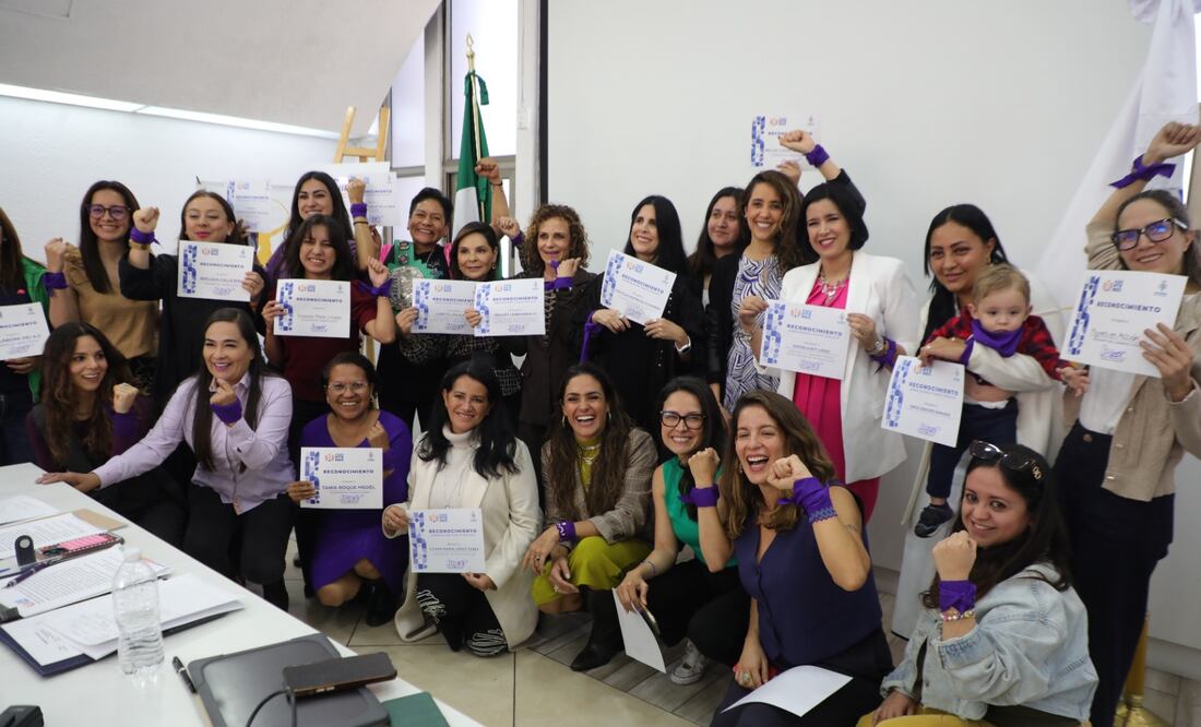 La alcaldesa de Cuauhtémoc, Alessandra Rojo de la Vega, encabezó la cuarta sesión ordinaria del Gabinete Violeta. (Foto: especial)