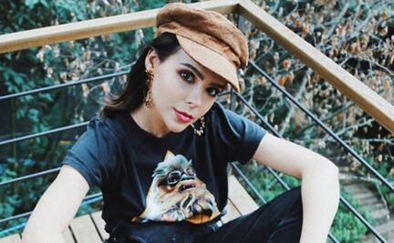 Yuya muestra sus curvas en traje de baño