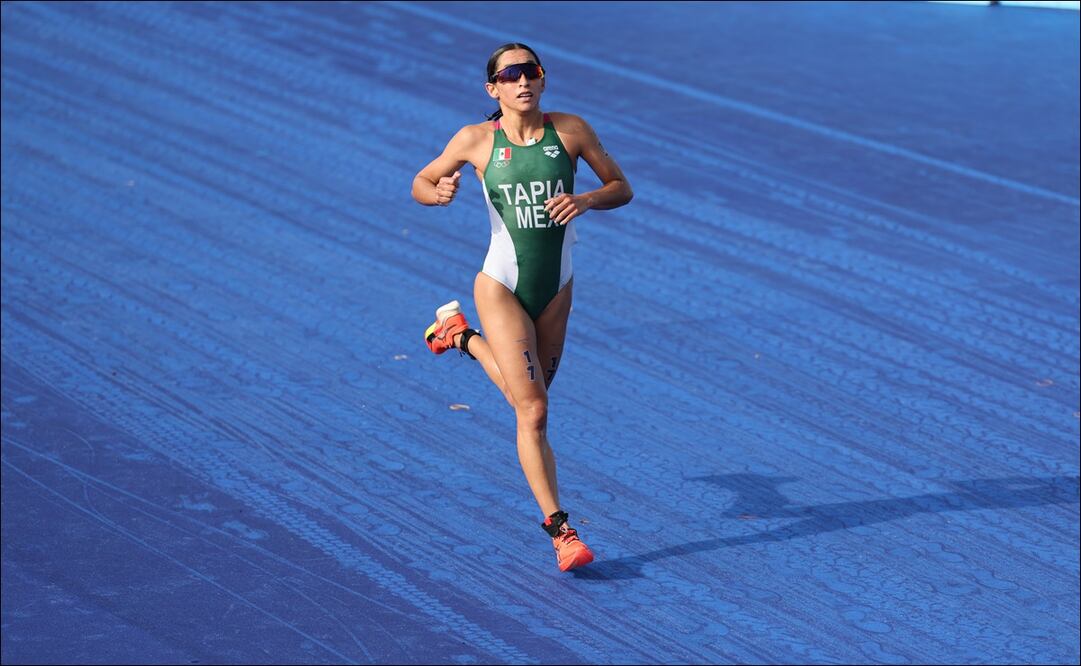 La mexicana Rosa María Tapia termina la prueba de Triatlón en el top 20 mundial - Foto: EFE