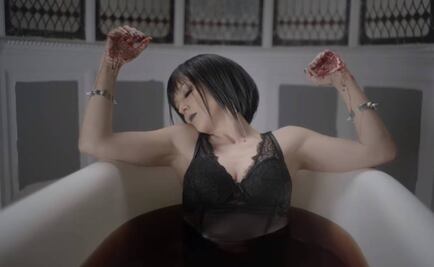 "¿Eso es sangre?", le preguntan a Fey por video sexy en tina