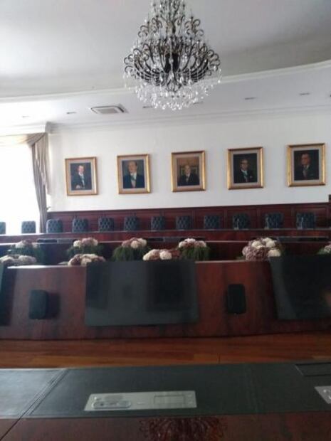 Escasas obras de arte en Los Pinos