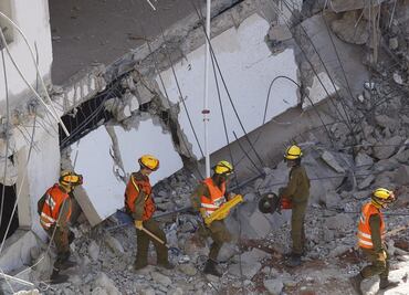 Al menos dos muertos tras derrumbe de edificio en Israel