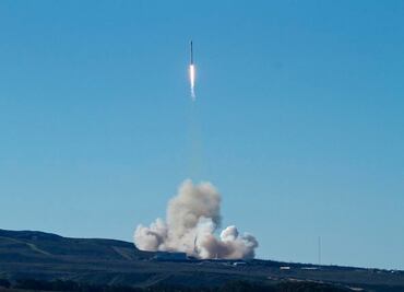 Tras explosión en septiembre, Space X lanza cohete con éxito