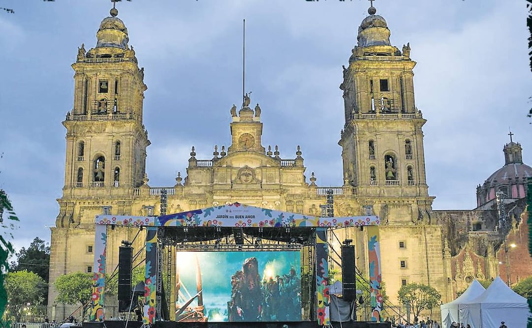 Los capitalinos disfrutaron de la película de forma gratuita. Foto: Santiago Cadena / EL UNIVERSAL