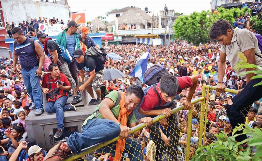 Thousands of migrants have flooded Mexico on their way to the U.S. - Photo: Oliver de Ros/AP