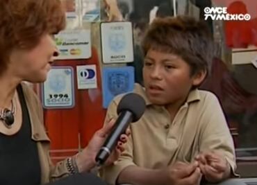 ¿Qué ha sido del niño "acomodador de coches" que entrevistó Cristina Pacheco?