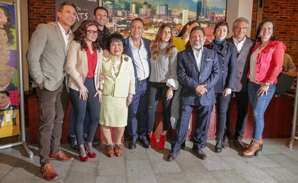 Nicandro Díaz prepara novela "La mexicana y el gringo"