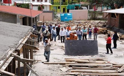 Sectores educativo y de Salud, los más atrasados en la reconstrucción tras el 7-S en Oaxaca