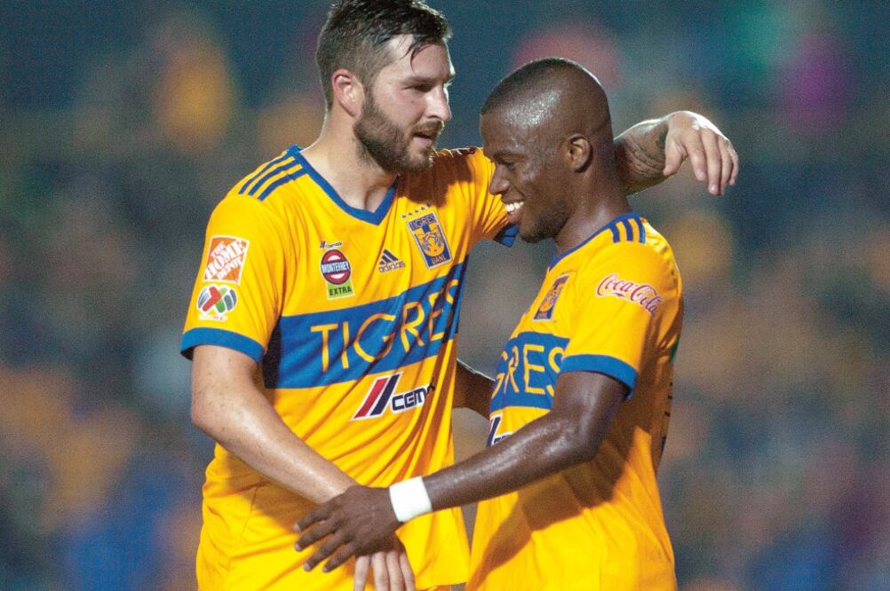 Enner Valencia (der.) festejó el gol de penalti. Foto: IMAGO7