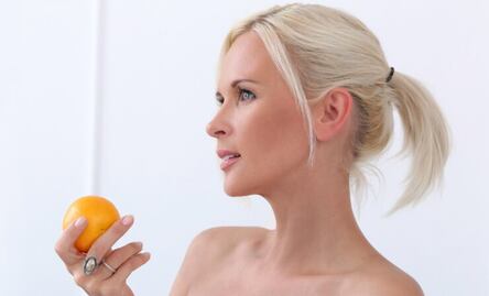 Conoce 9 alimentos que estimulan la producción del colágeno, según Harvard